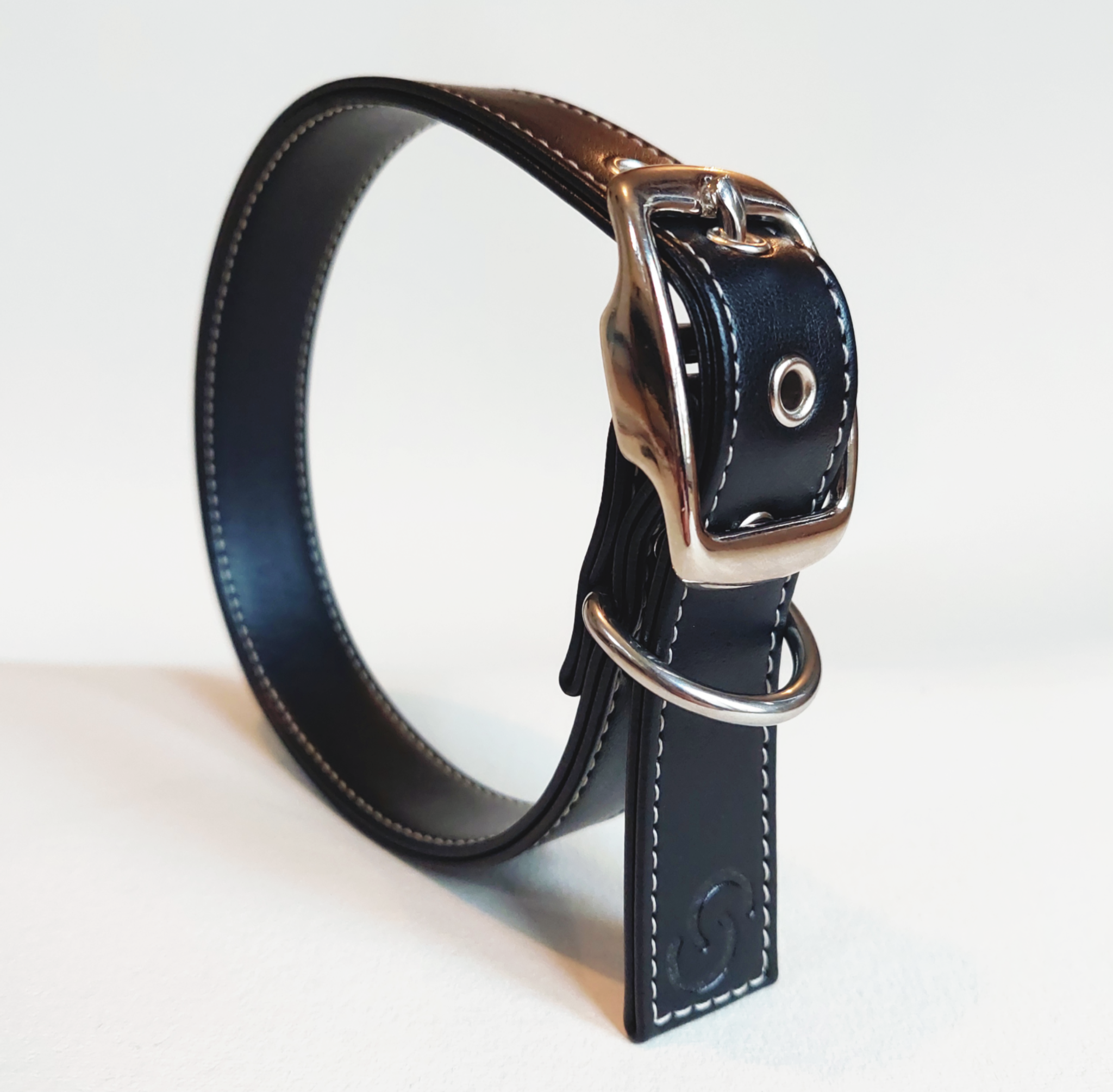 Classic Black Dog Collar (Vegan Apple Leather) – by Skylos Collective